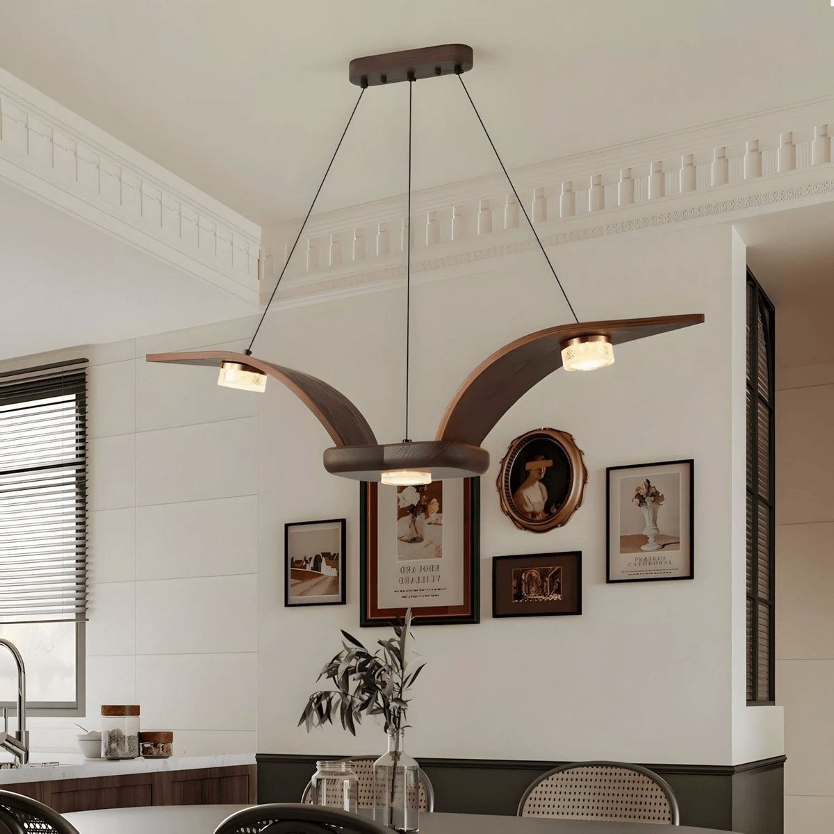 Lustre Ventôse en cristal et noyer – vue 6
