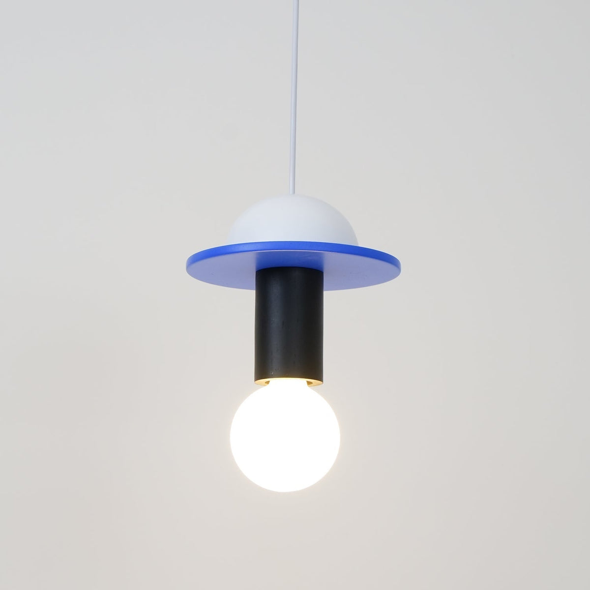 Suspension Kaléidoscope en bois et verre – vue 138