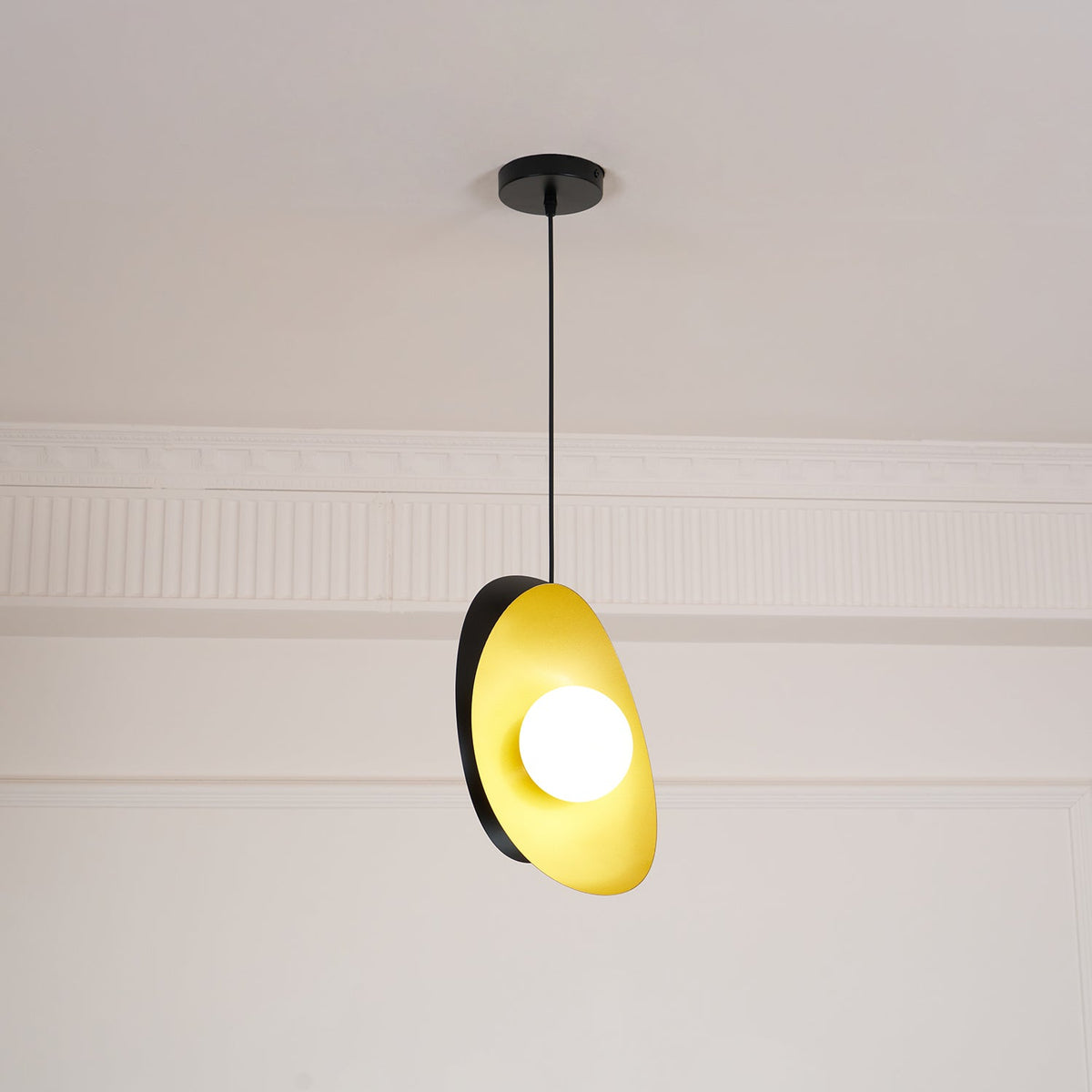 Suspension Manoir en verre et métal – vue 3