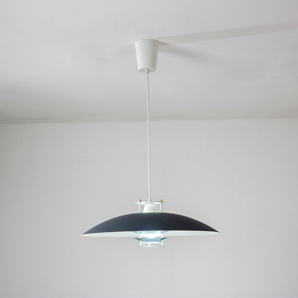 Suspension Cyclamen en aluminium – vue 22