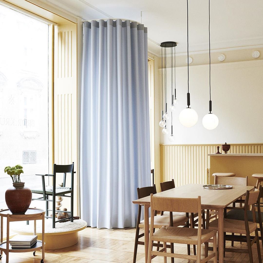 Suspension Parvis en verre et laiton – vue 2