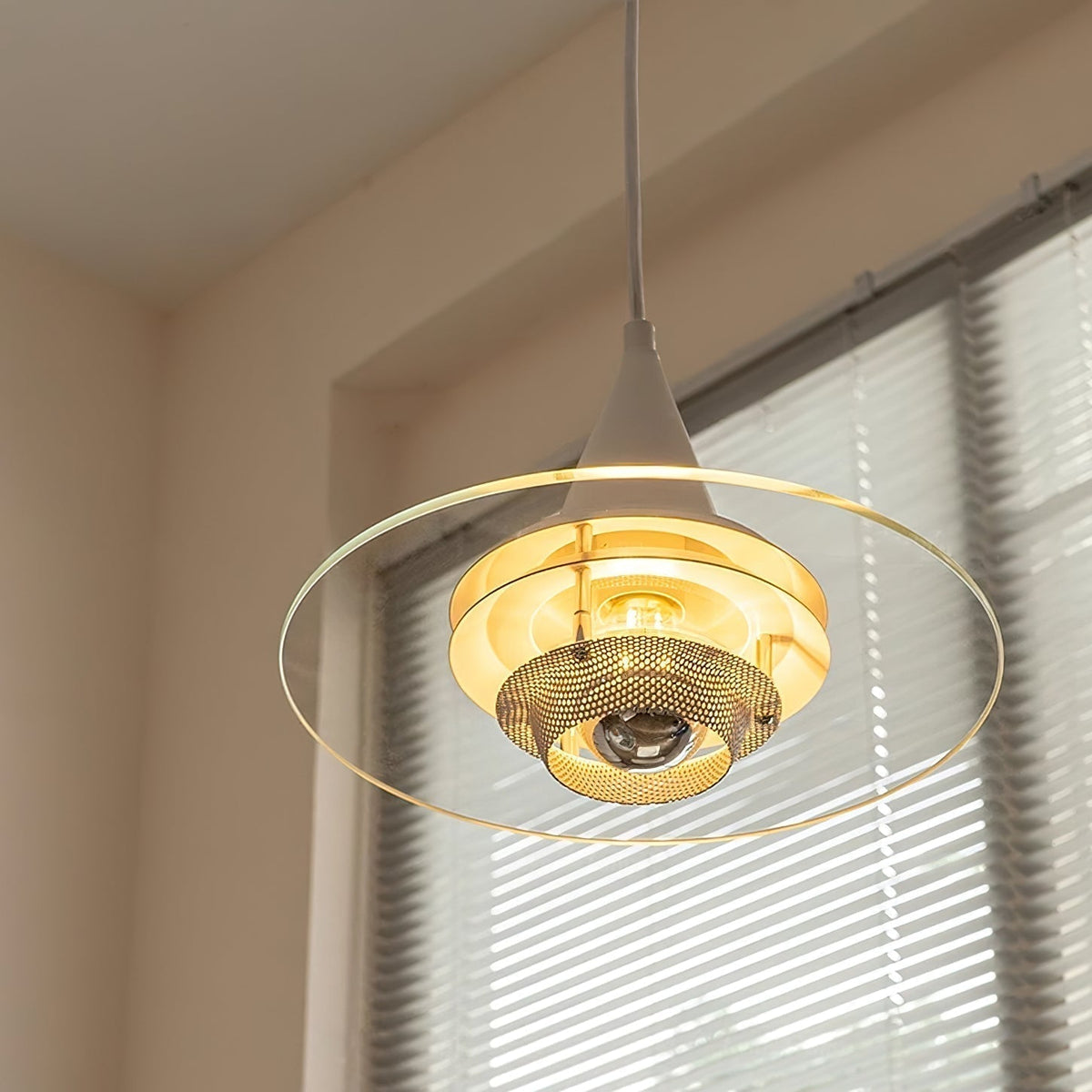 Suspension Adèle en verre et métal – vue 8