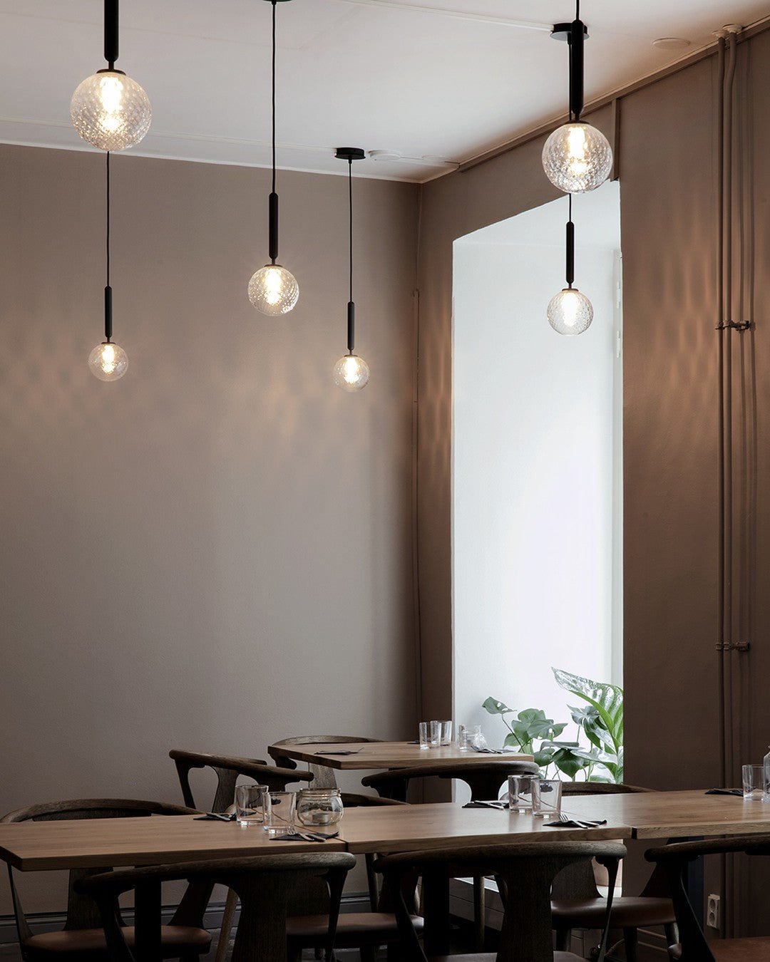 Suspension Parvis en verre et laiton – vue 39