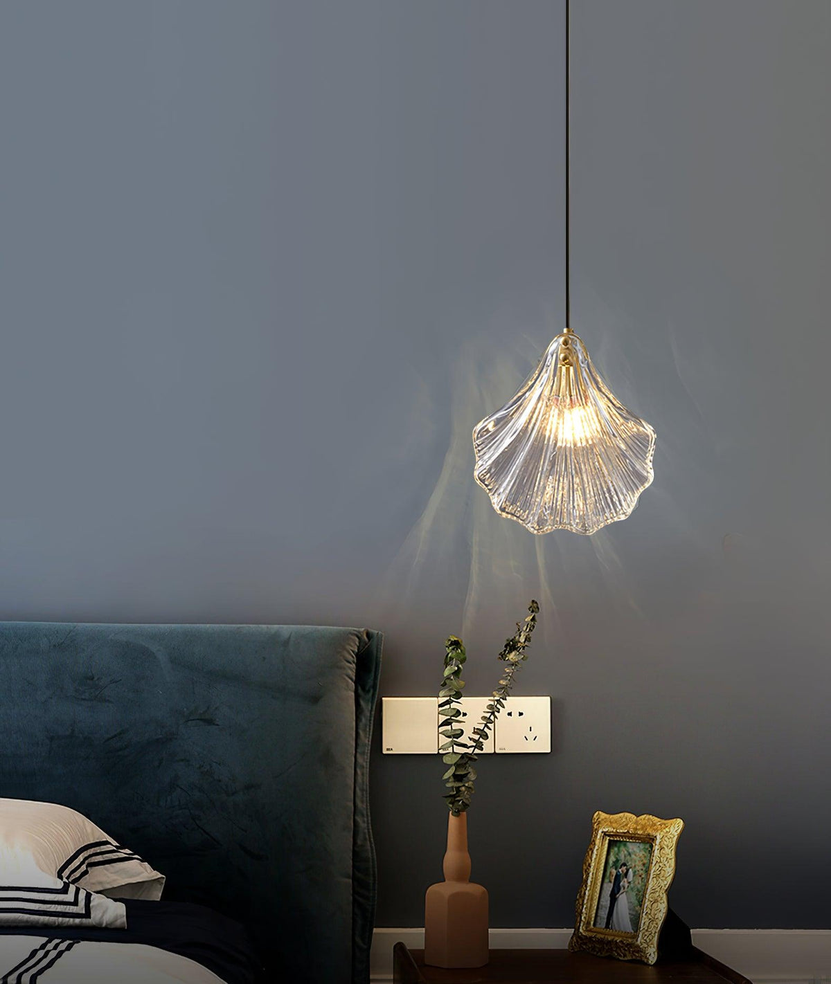 Suspension Parasol en verre et laiton – vue 7