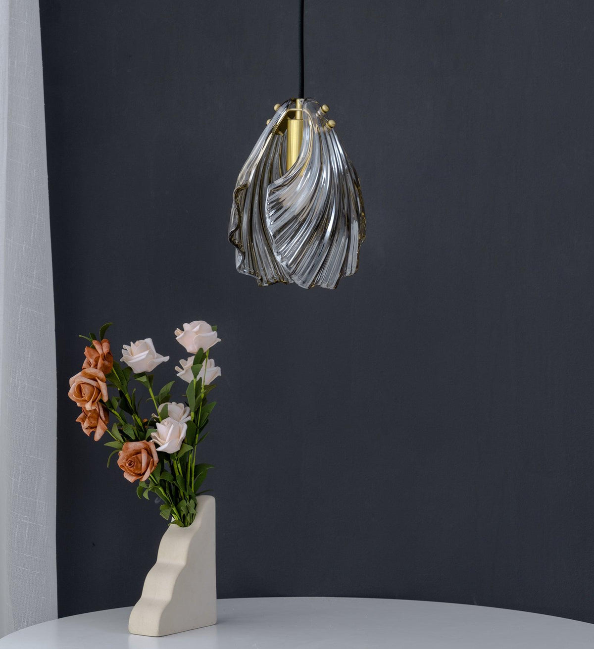 Suspension Parasol en verre et laiton – vue 12