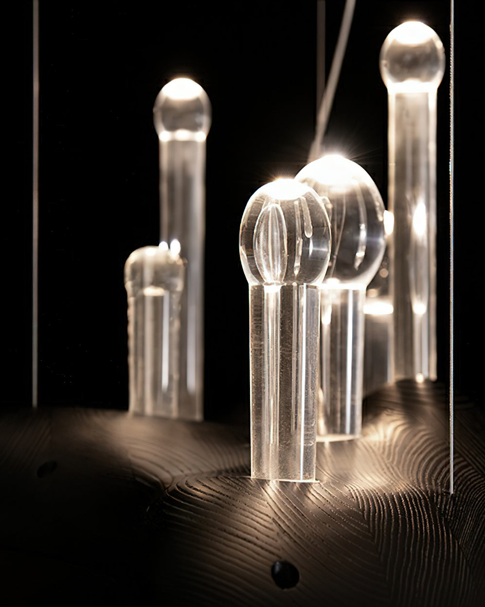 Lustre Onde en verre et chêne – vue 8