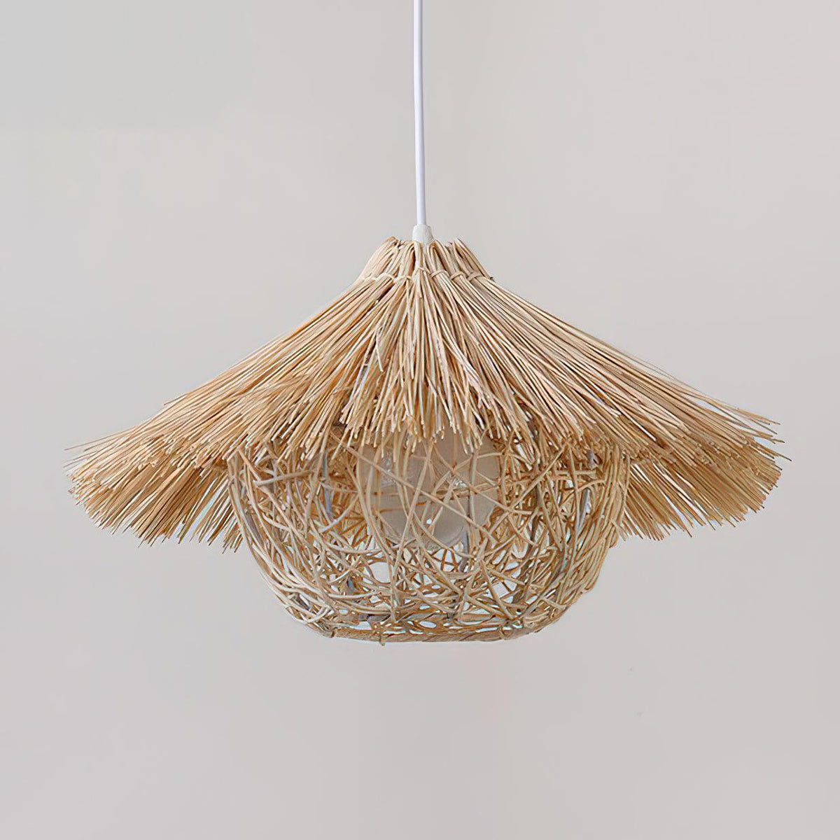 Suspension Gentiane en rotin et fer – vue 11