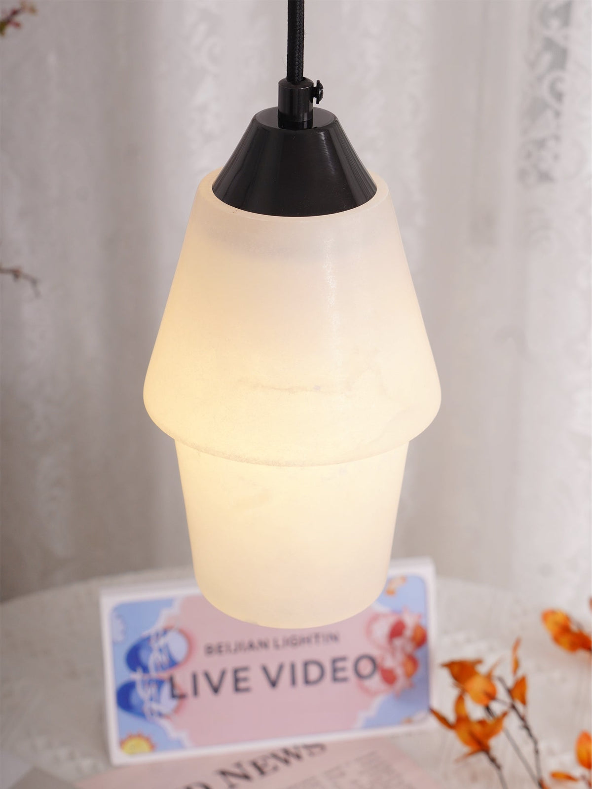 Suspension Ysé en albâtre et laiton – vue 31