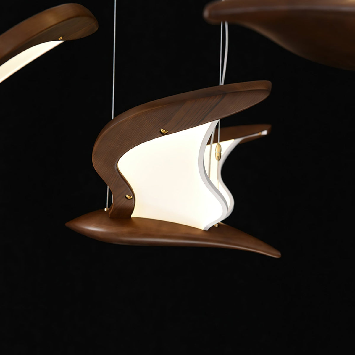 Lustre Mélusine en bois et métal – vue 17