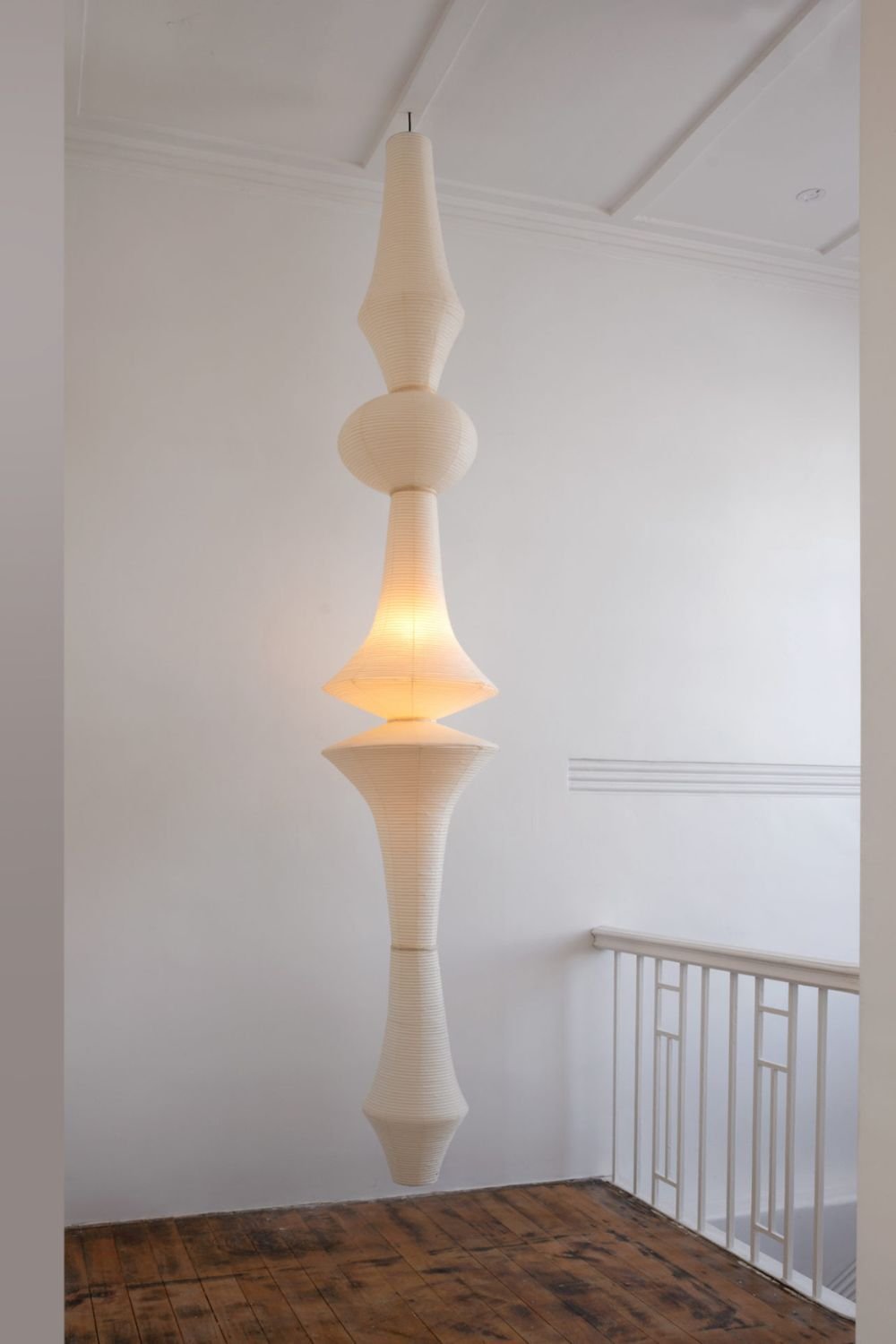 Suspension Égérie en papier et métal – vue 13