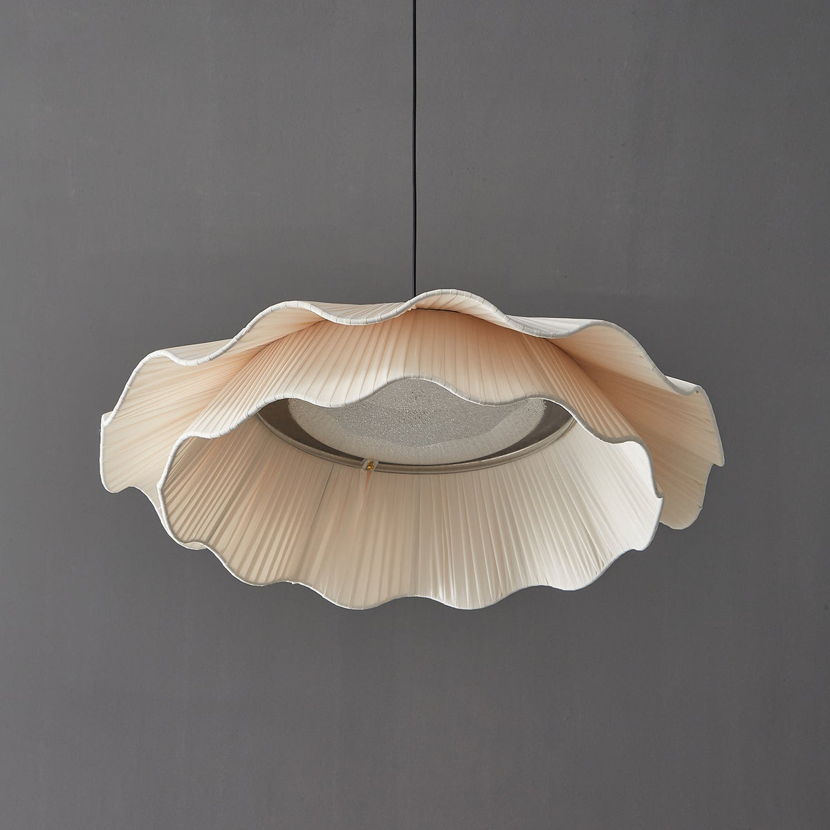 Suspension Glacier en laiton et tissu – vue 13