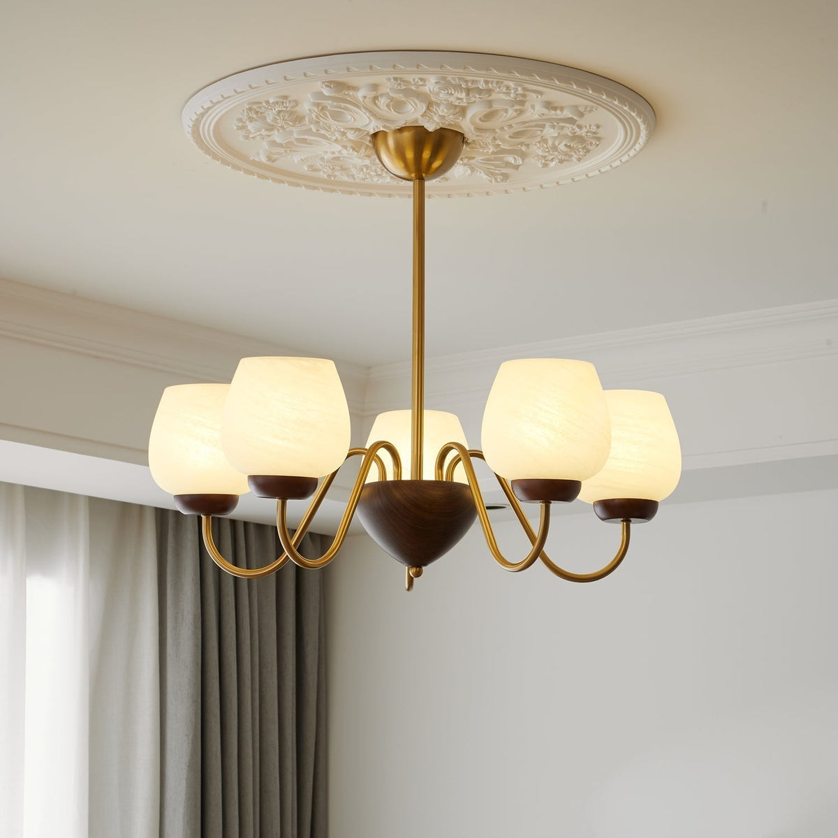 Lustre Pâquerette en verre et bois – vue 32
