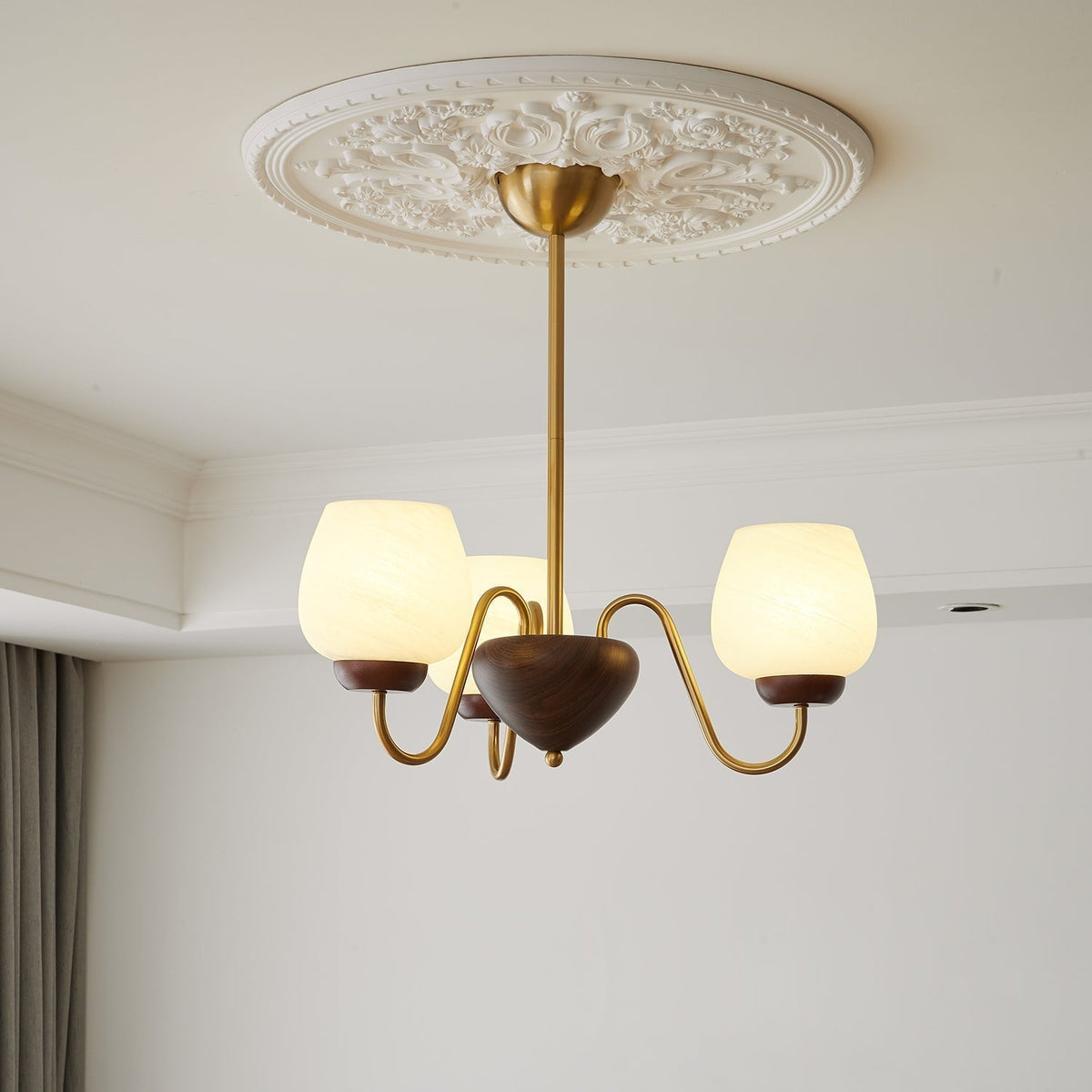 Lustre Pâquerette en verre et bois – vue 12