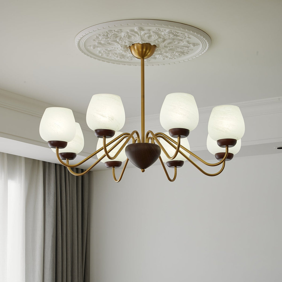 Lustre Pâquerette en verre et bois – vue 2