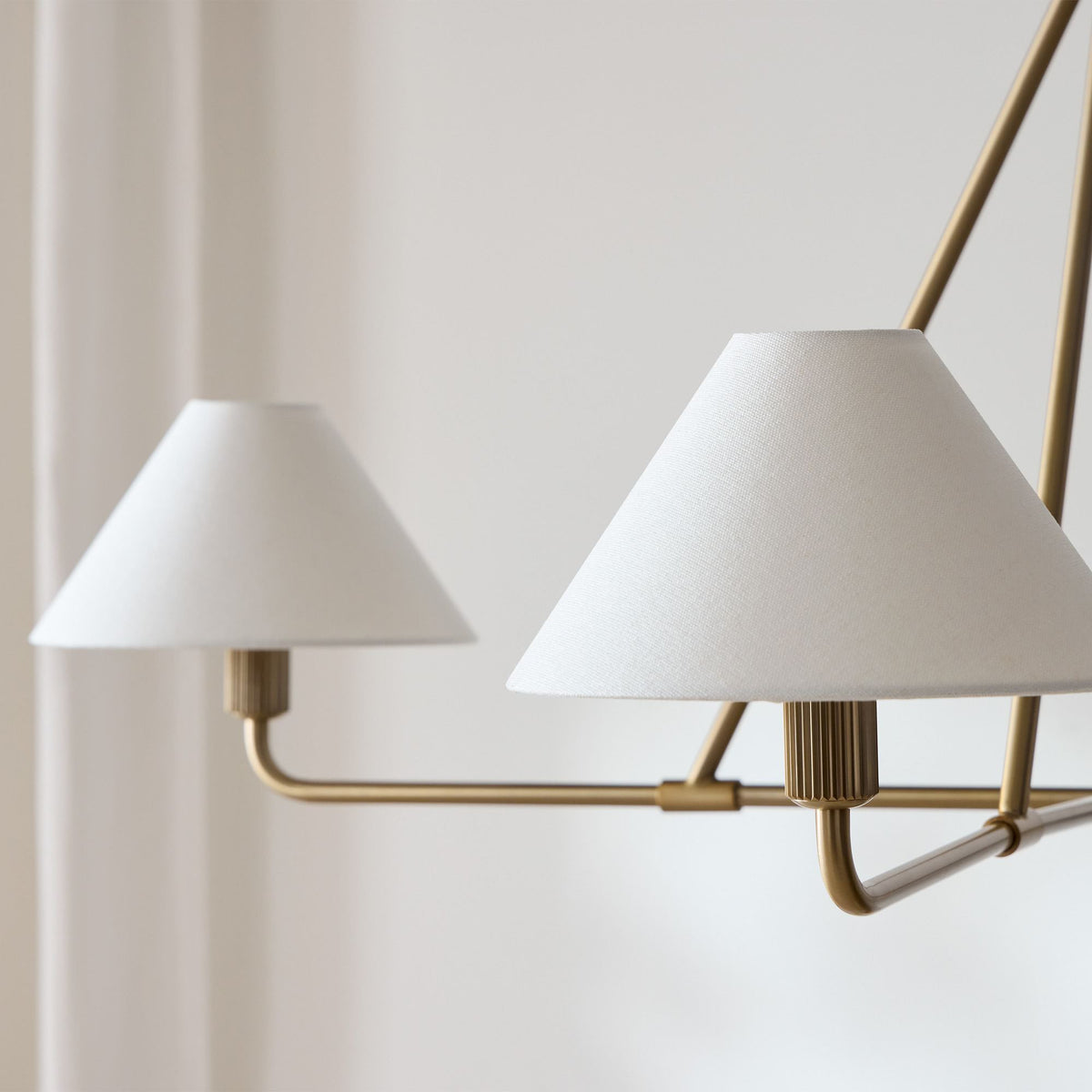 Lustre Bayonne en laiton et tissu – vue 2