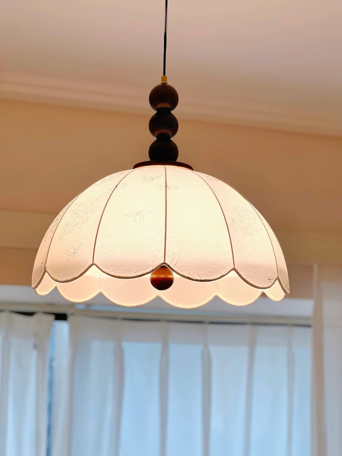 Suspension Cinabre en bois et tissu – vue 2