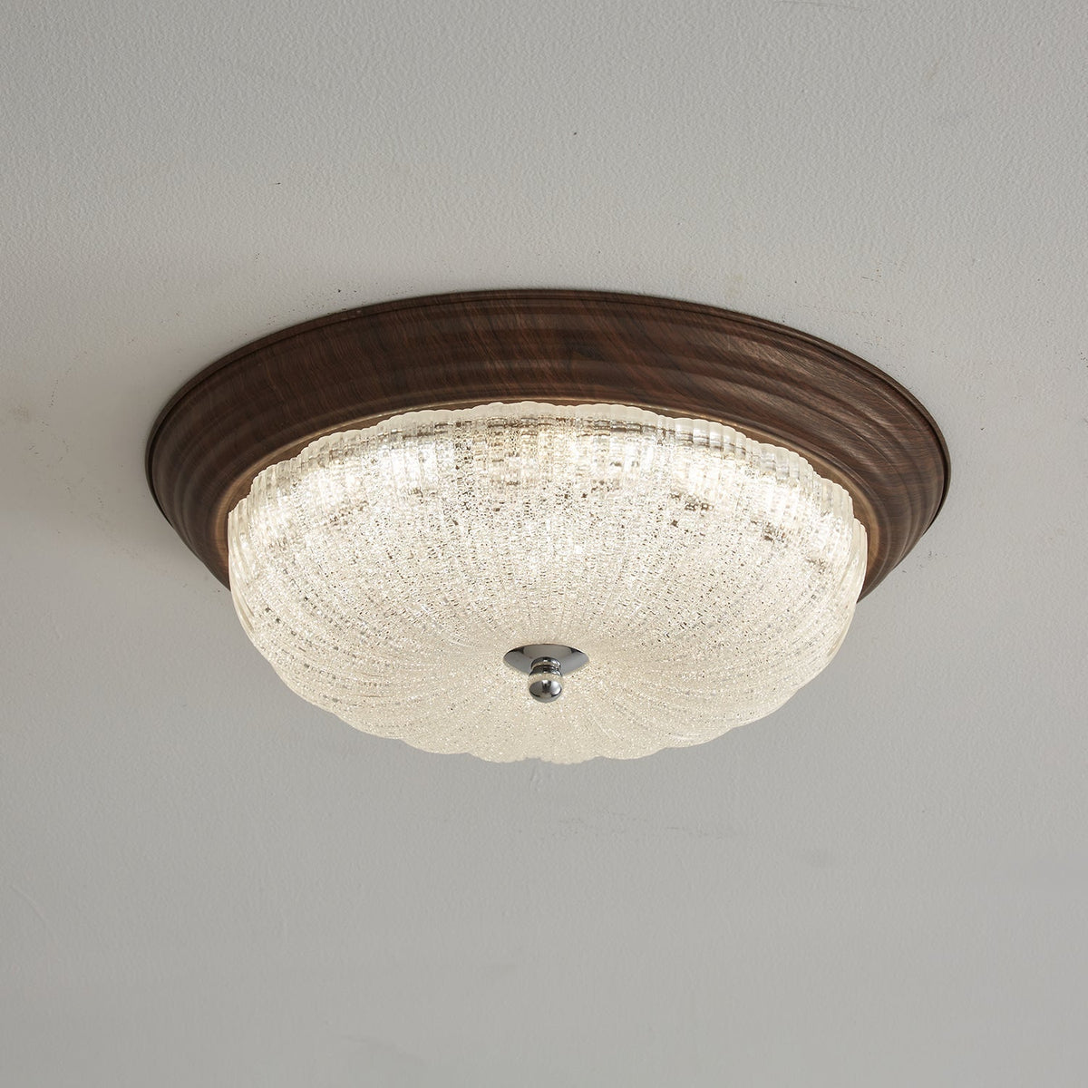 Plafonnier Nacre en verre et noyer – vue 2
