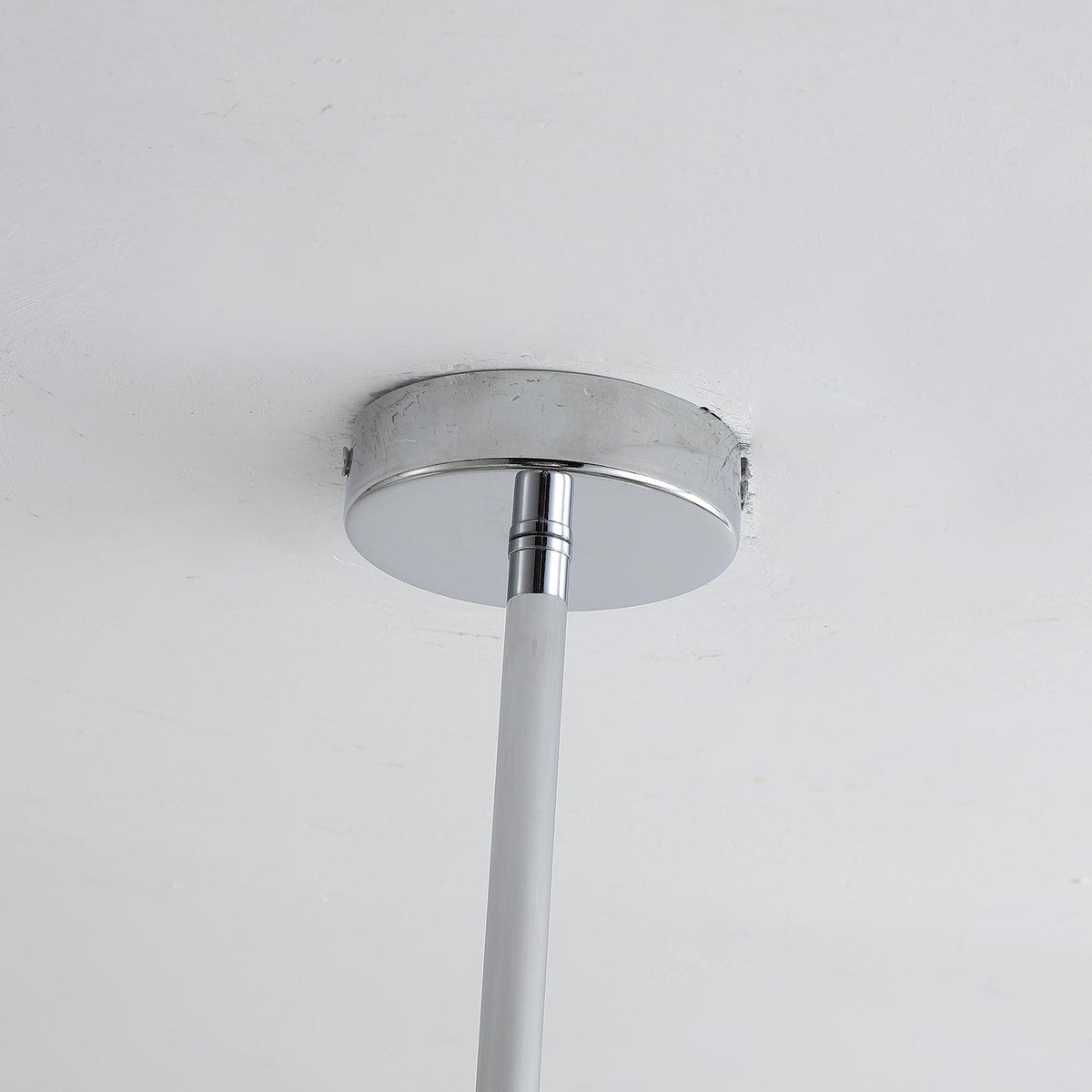 Lustre Amphore en noyer et verre – vue 11