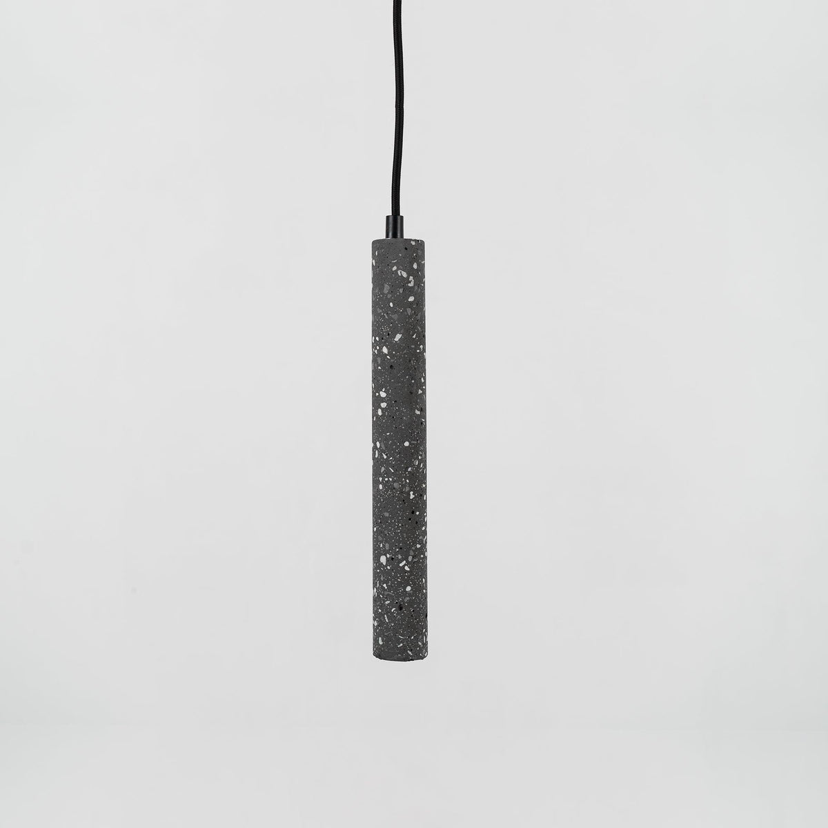 Suspension Céleste en terrazzo et métal – vue 9