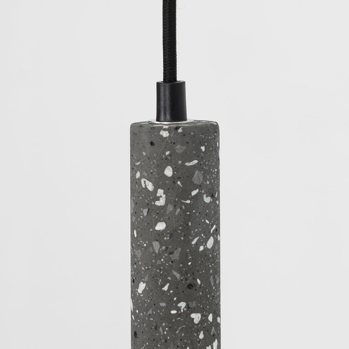 Suspension Céleste en terrazzo et métal – vue 15