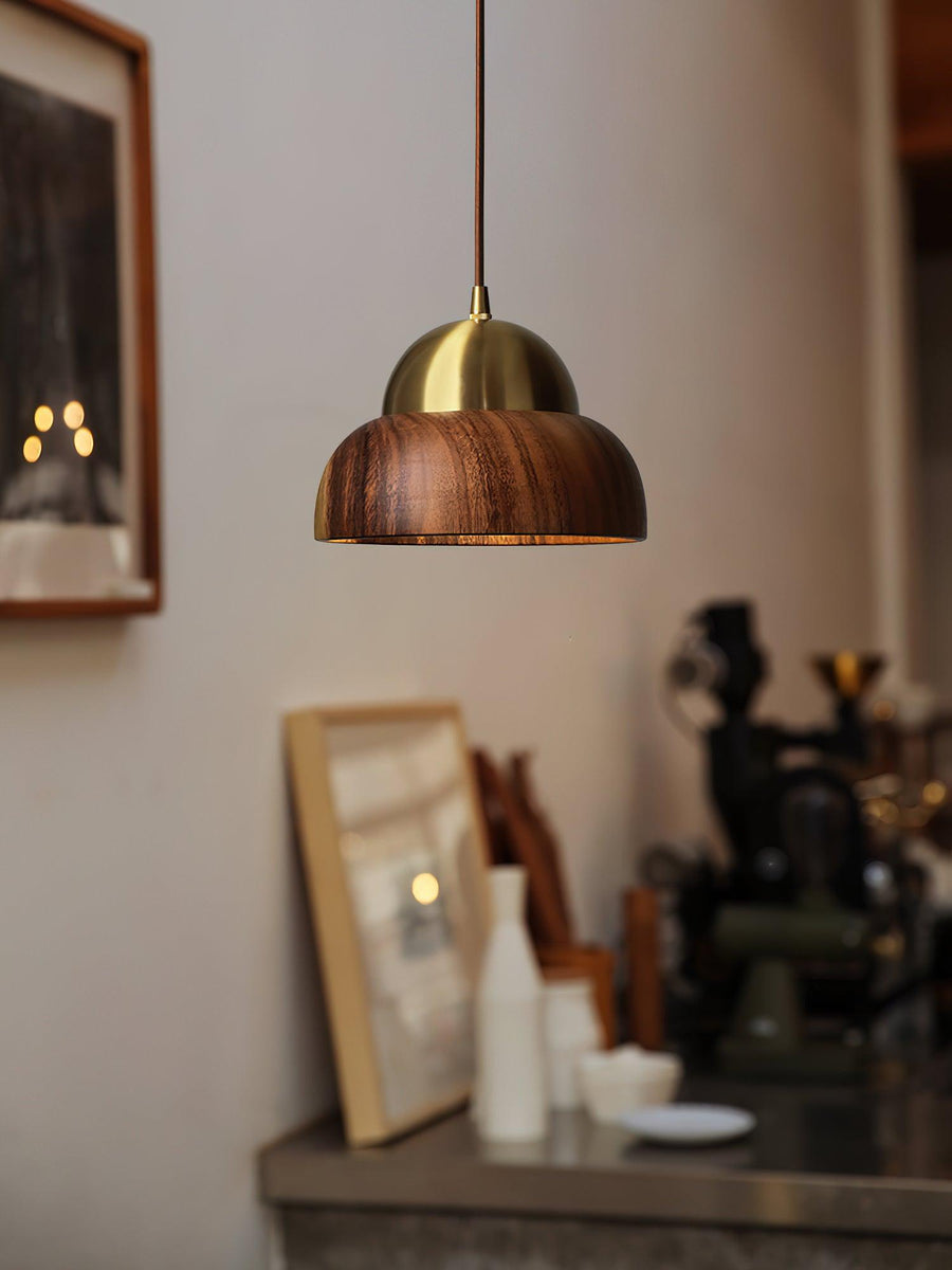 Suspension Pivoine en laiton et bois – vue 2