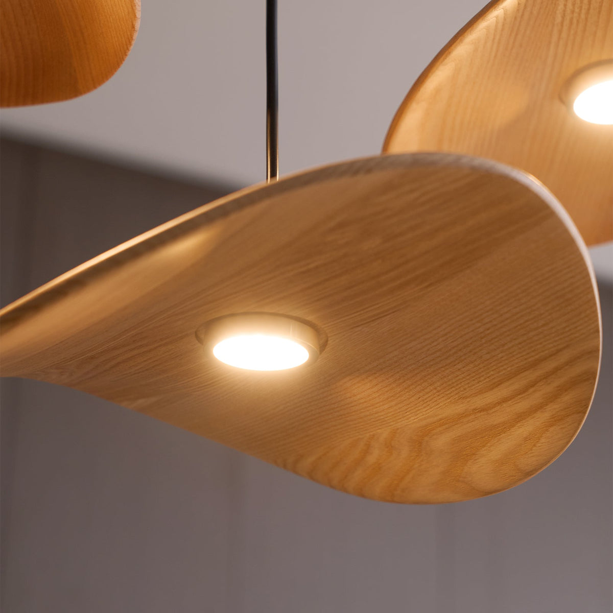 Lustre Saule en bois et métal – vue 50