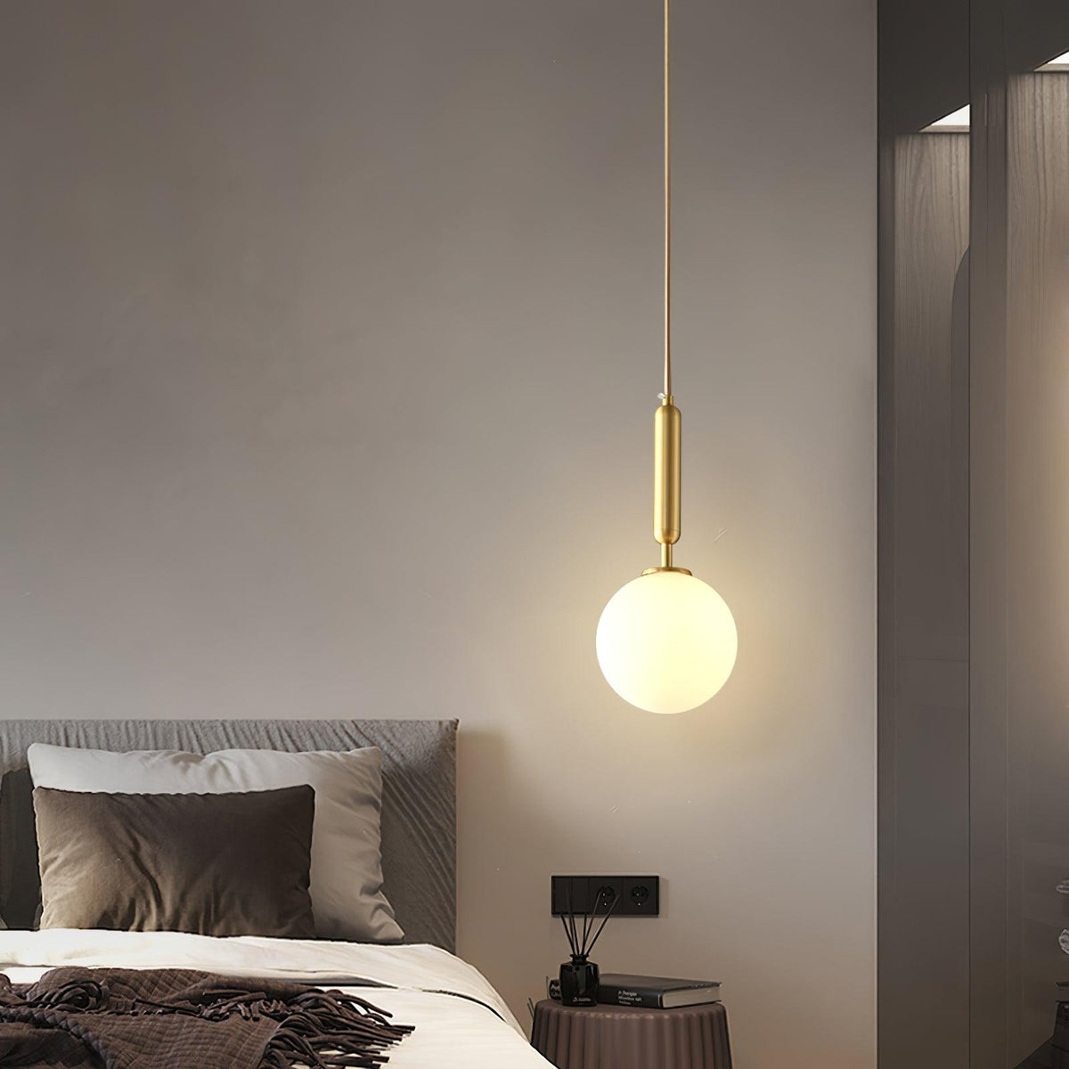 Suspension Grenat en laiton et verre – vue 33