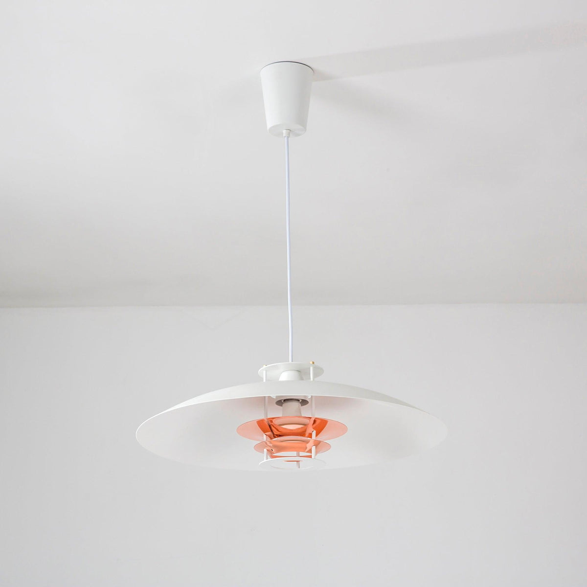 Suspension Cyclamen en aluminium – vue 11