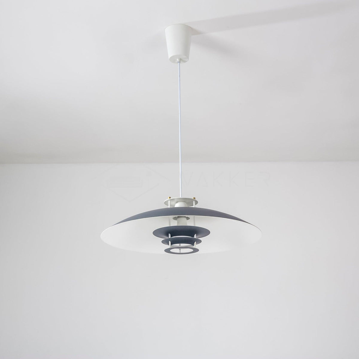 Suspension Cyclamen en aluminium – vue 25