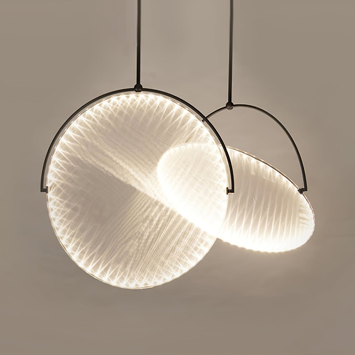 Suspension Hélios en tissu et métal – vue 9