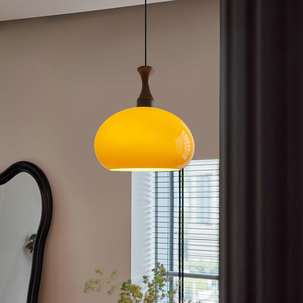 Suspension Vermeil en verre et bois – vue 3