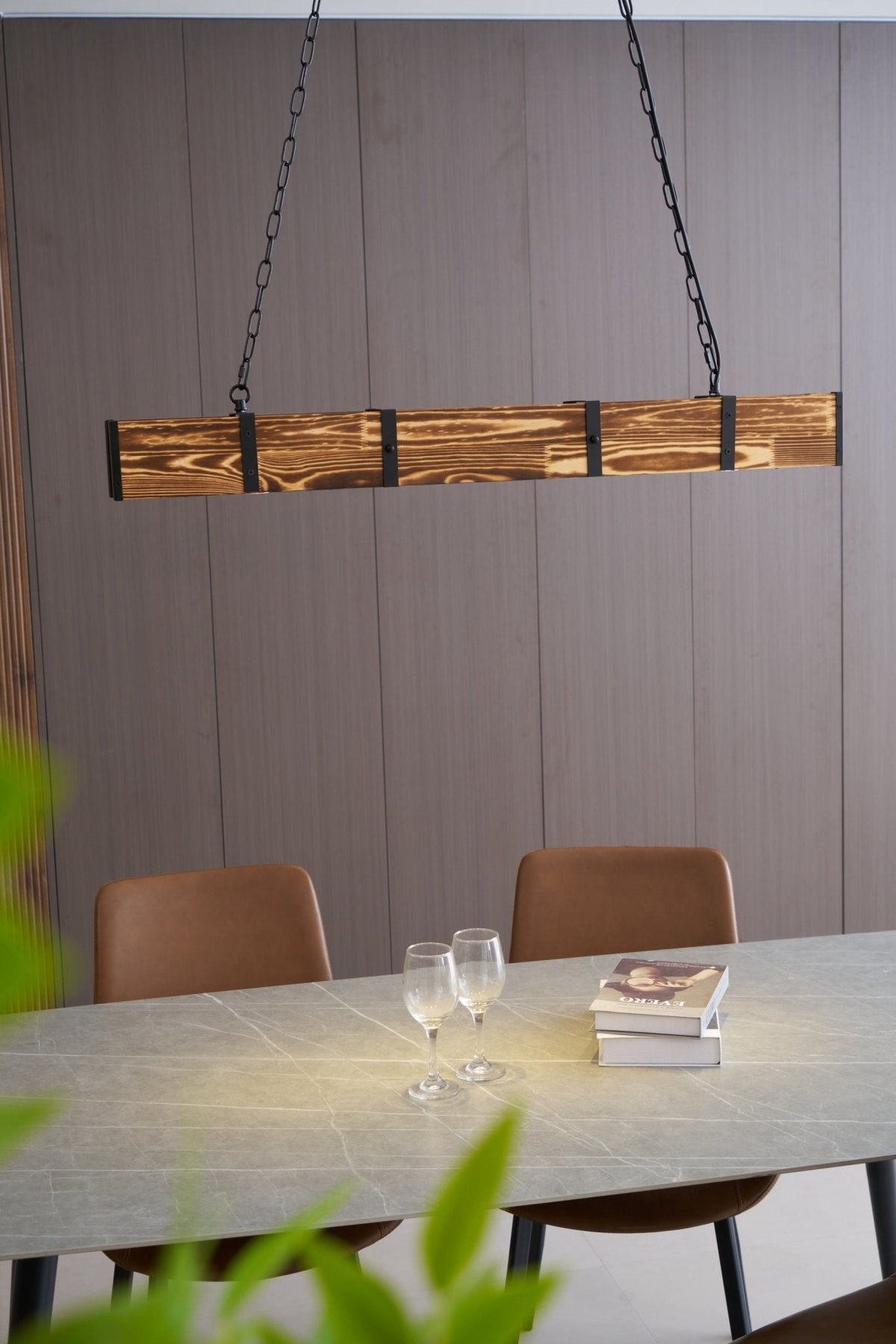 Lustre Lacanau en bois et fer – vue 2