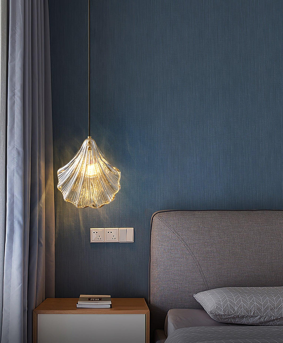 Suspension Parasol en verre et laiton – vue 11