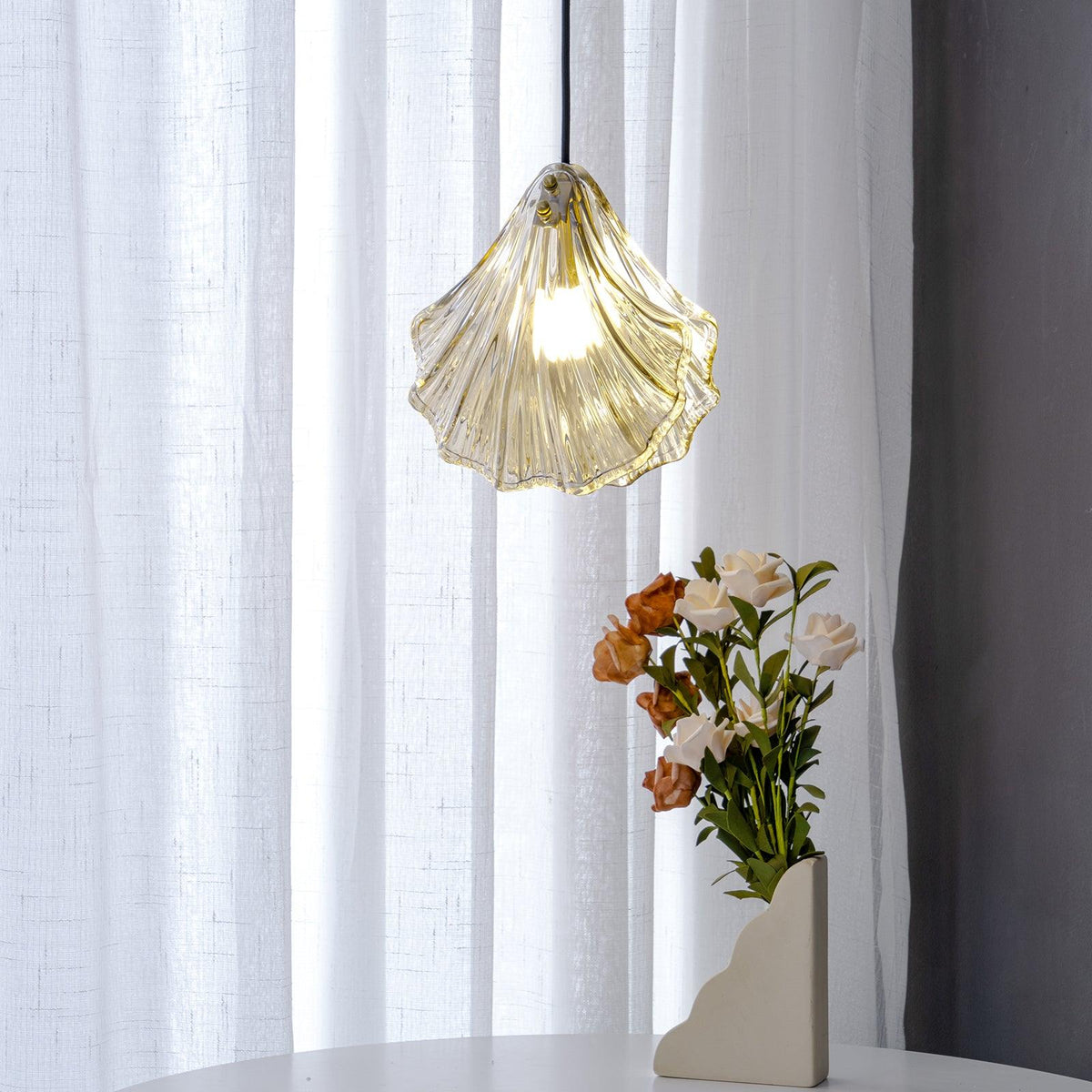 Suspension Parasol en verre et laiton – vue 4