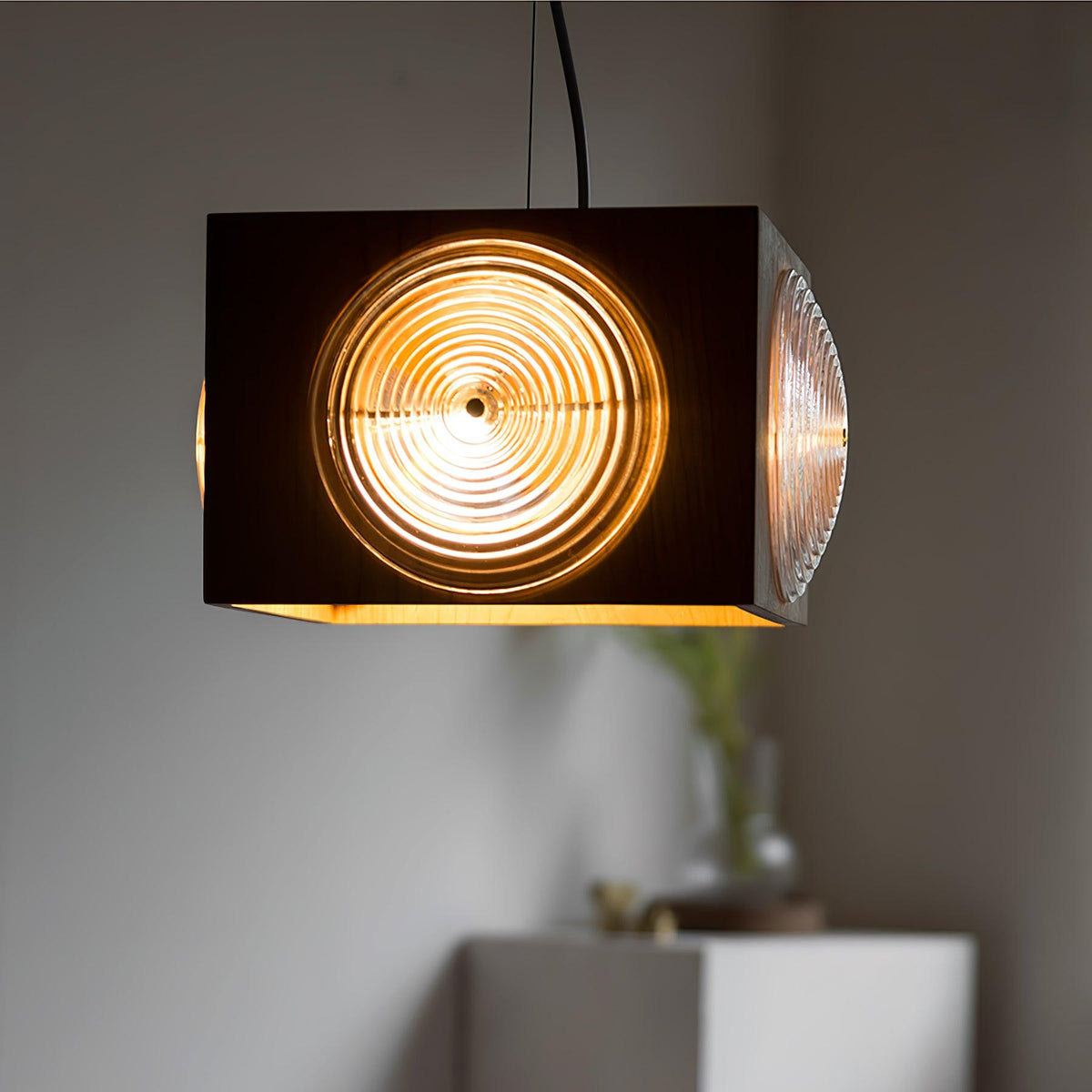 Suspension Aldebaran en bois et verre – vue 2