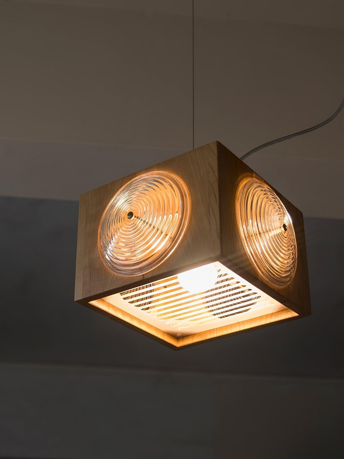 Suspension Aldebaran en bois et verre – vue 13